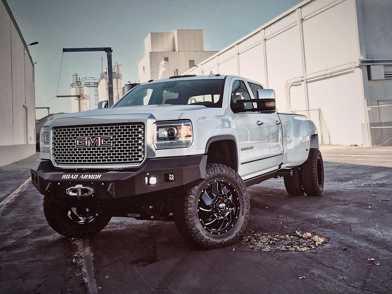 Truck equipped for towing at High Rollin Customs in Reno